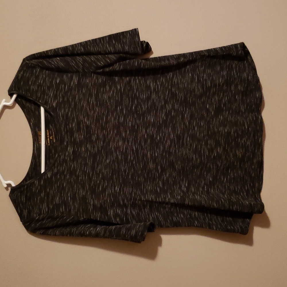 Apt. 9 top, black with gray.
